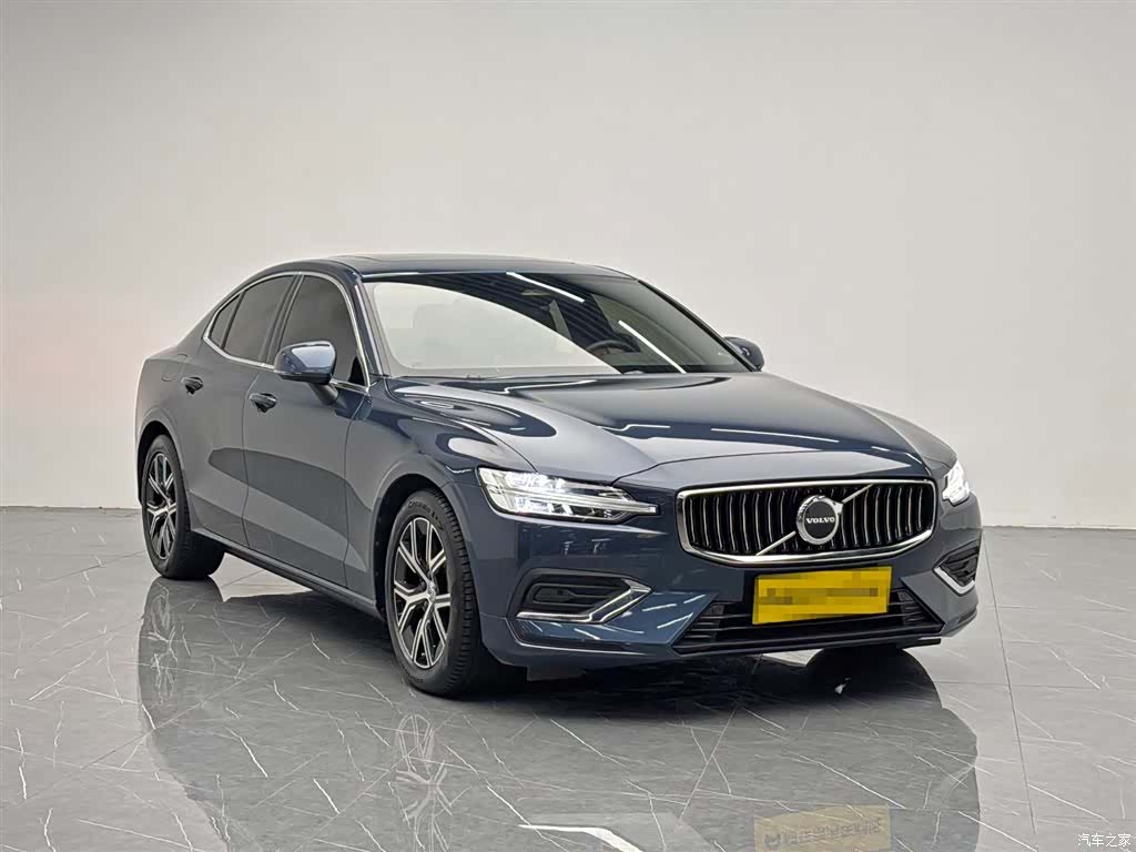 Volvo S60, 2023 8