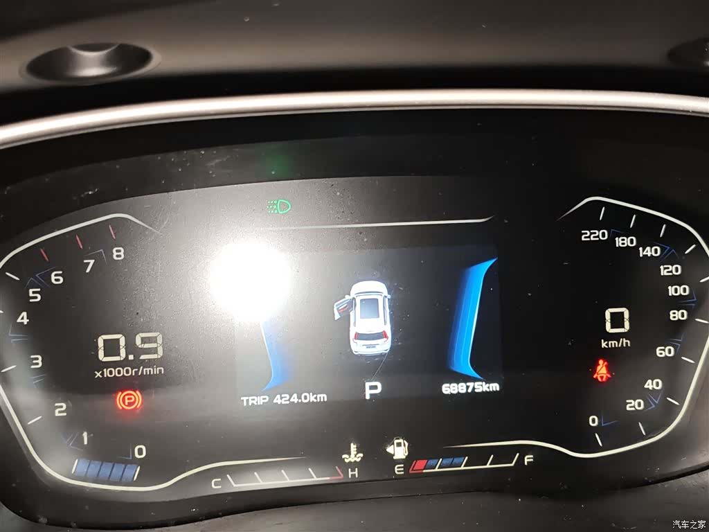 Geely X6, 2019 4
