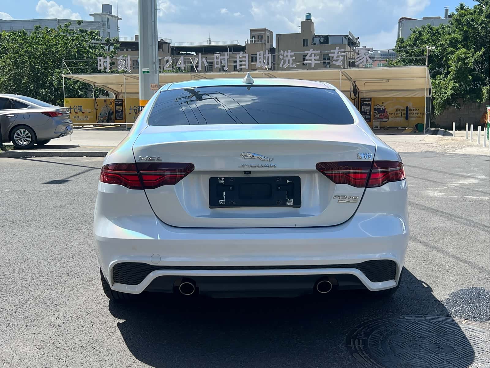 Land Rover XEL, 2020 6