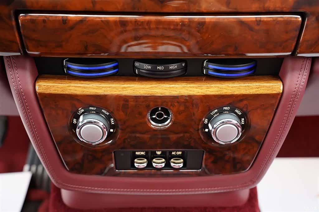 Rolls-Royce Phantom, 2013 20