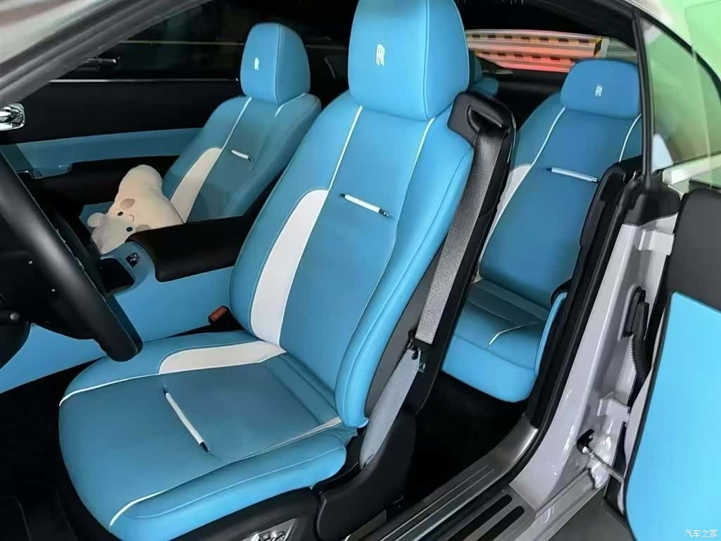 Rolls-Royce Wraith, 2023 4