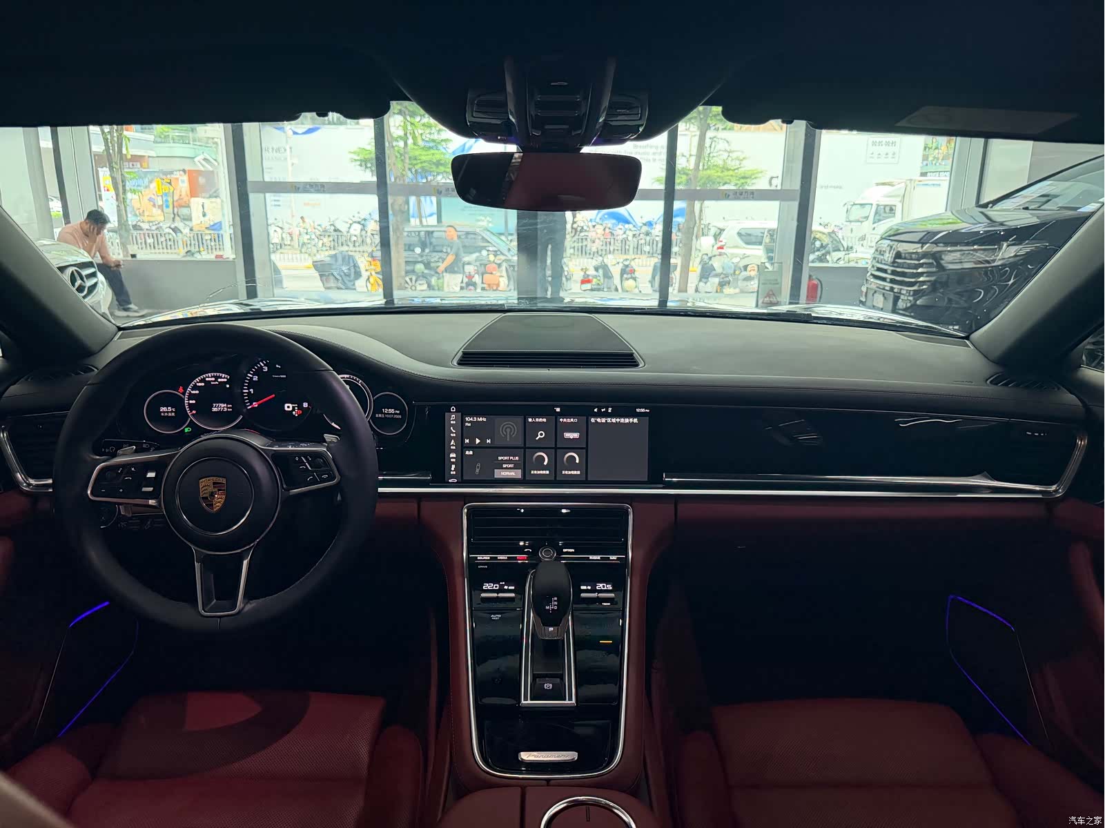 Porsche Panamera, 2017 все фото
