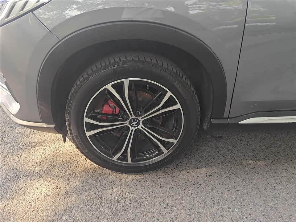 BYD Song Yuan BYD Song Yuan