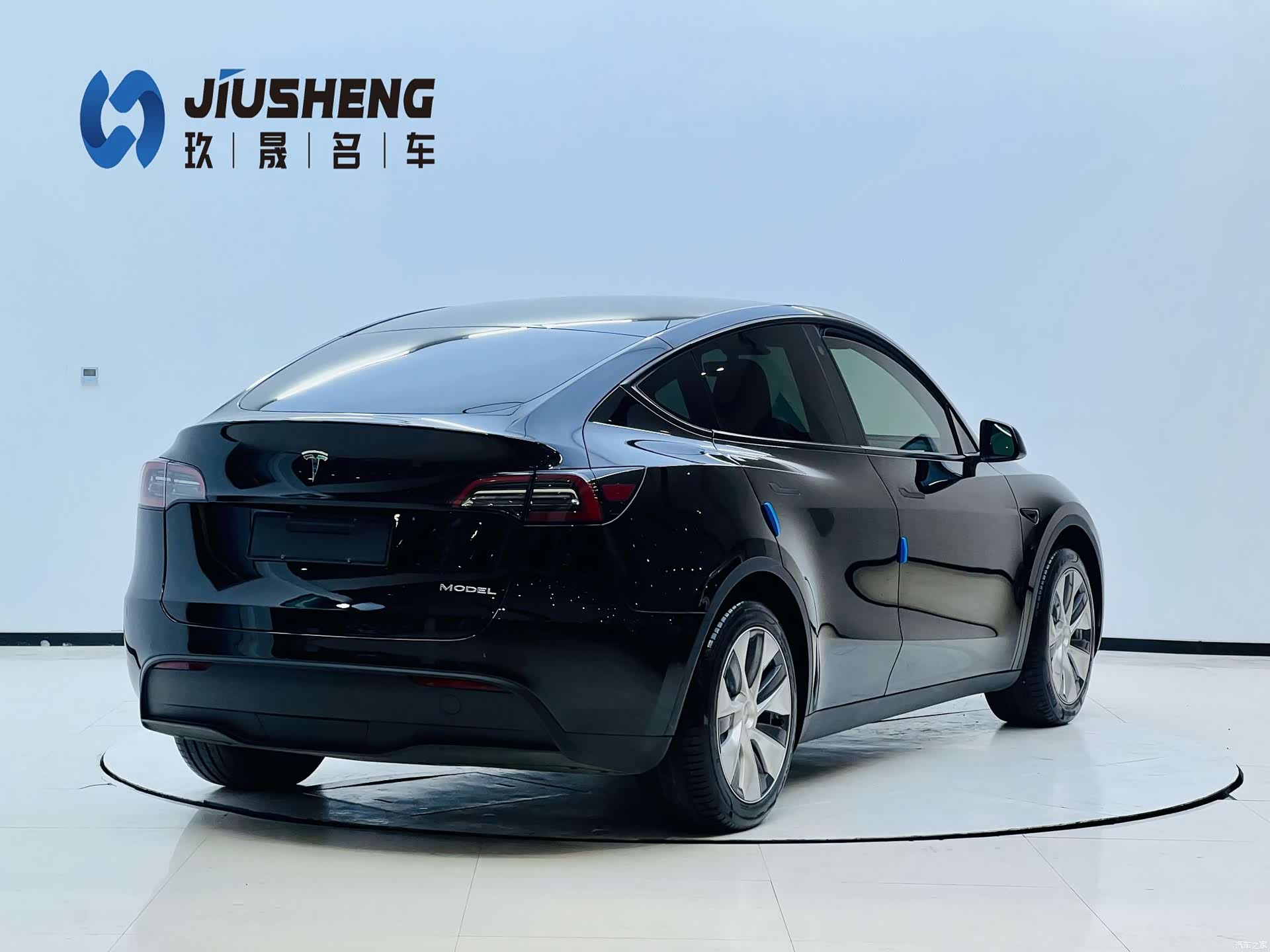 Tesla Model Y, 2023 7
