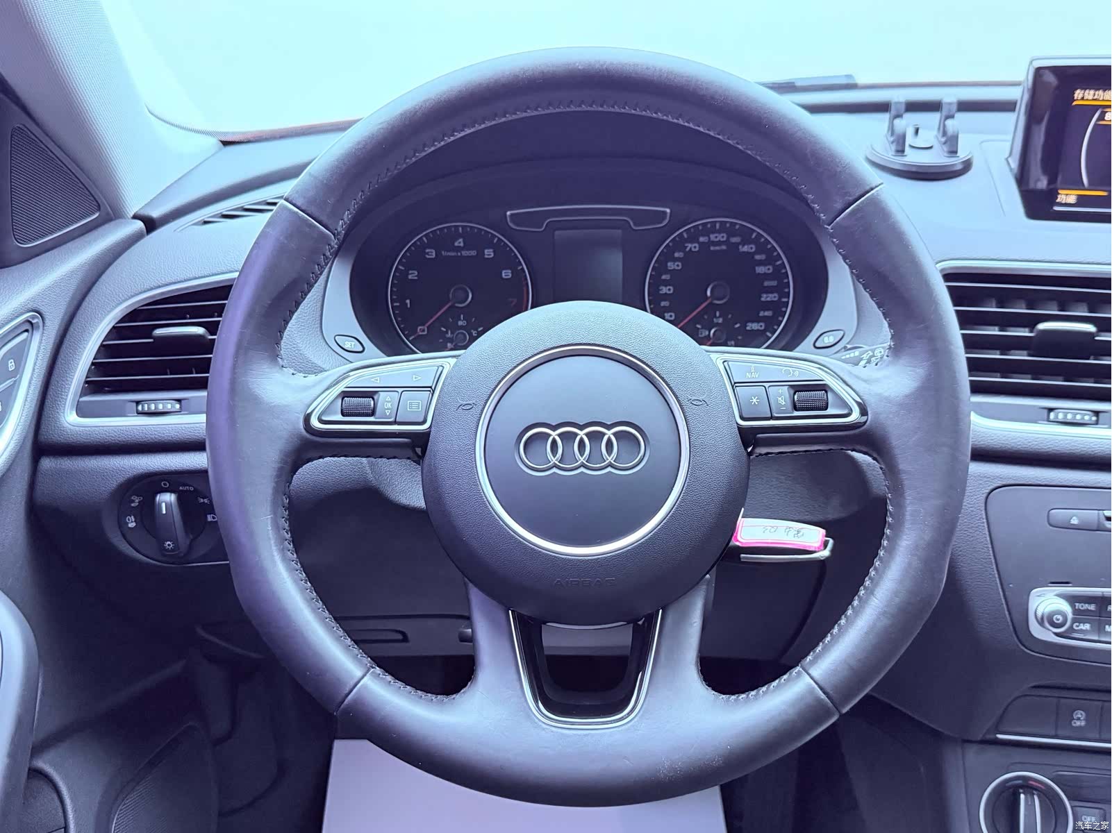 Audi Q3, 2016 12