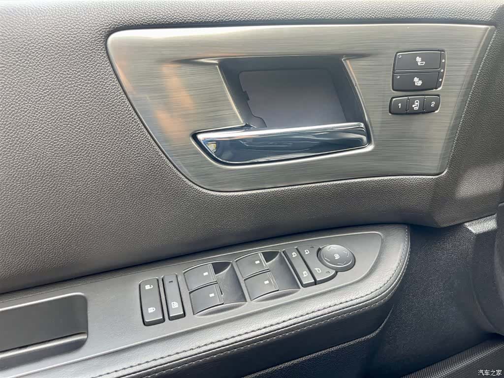 Hummer H2, 2007 11