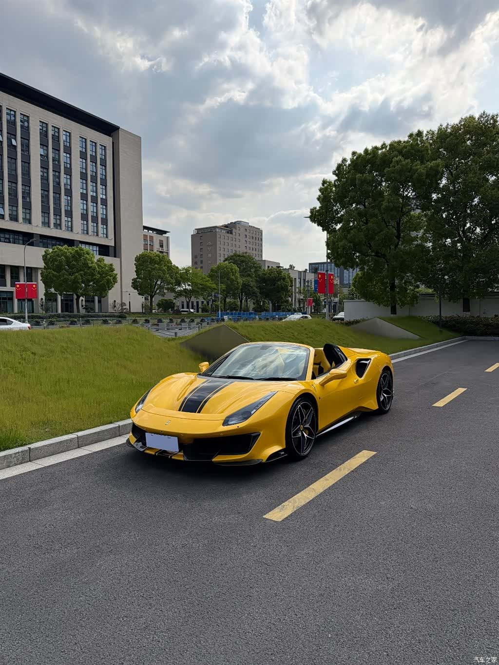 Ferrari 488
