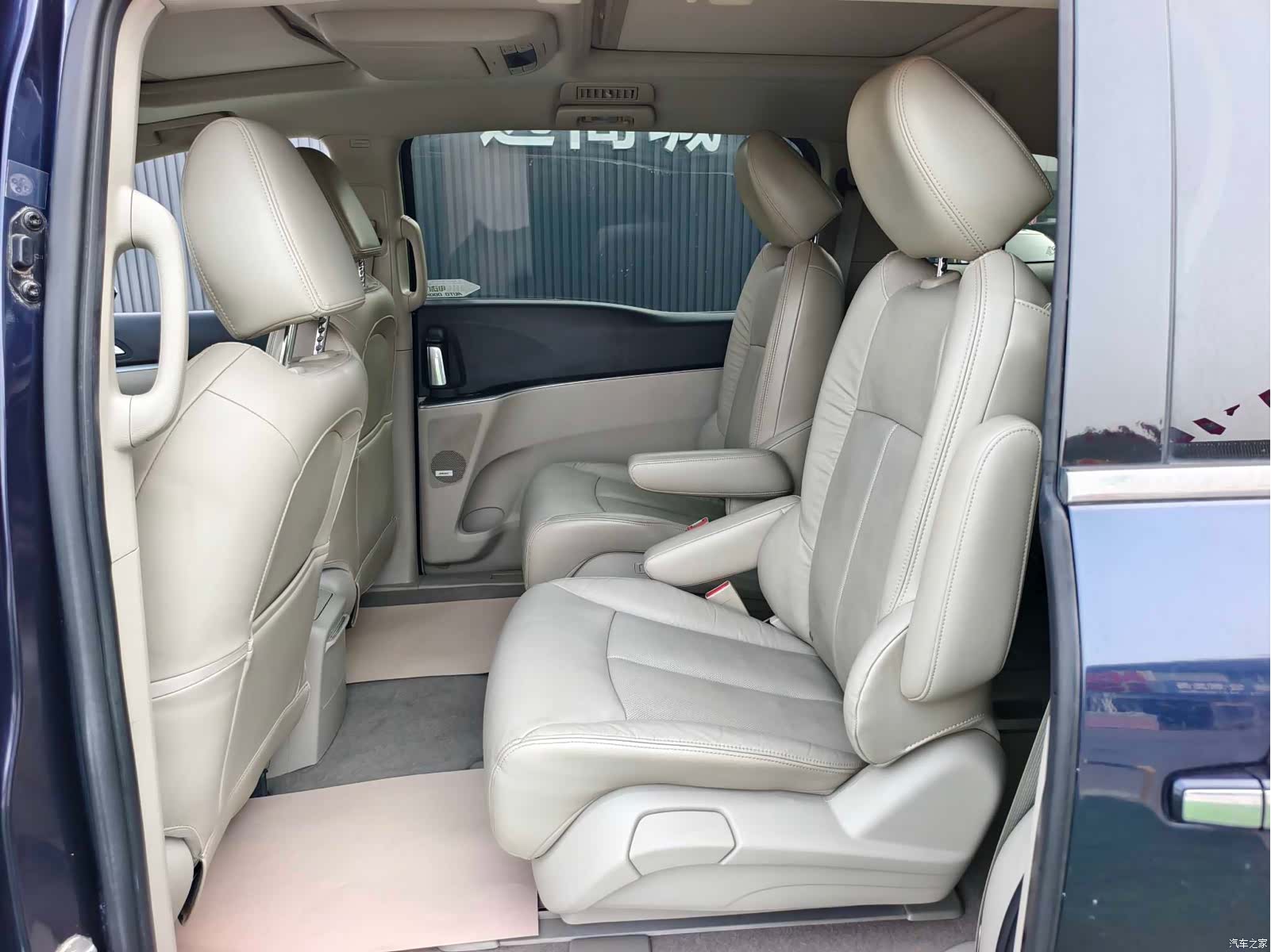 Buick GL8, 2016 11