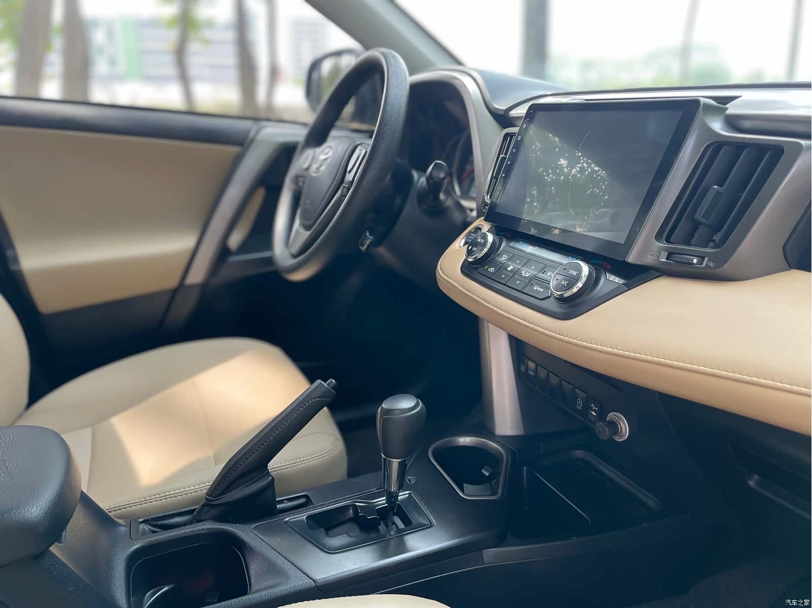 Toyota RAV4, 2017 7