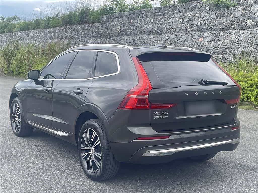 Volvo XC60, 2022 все фото