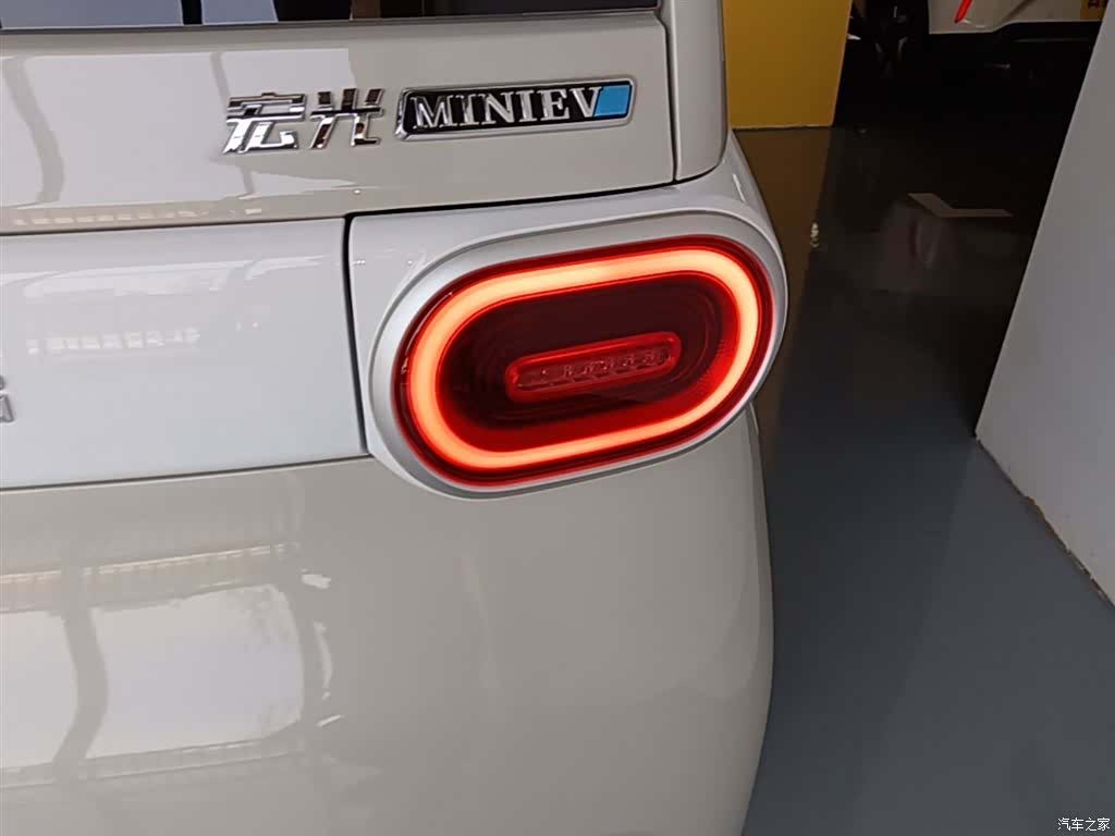 Wuling MINIEV, 2026 8