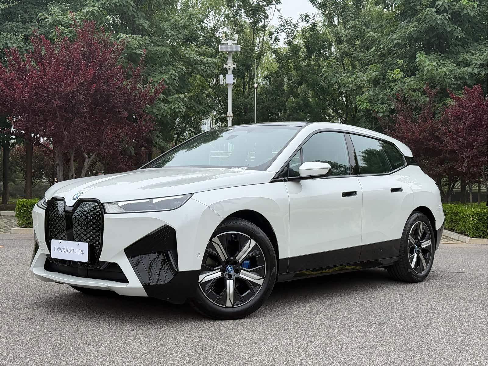 BMW iX, 2025 1