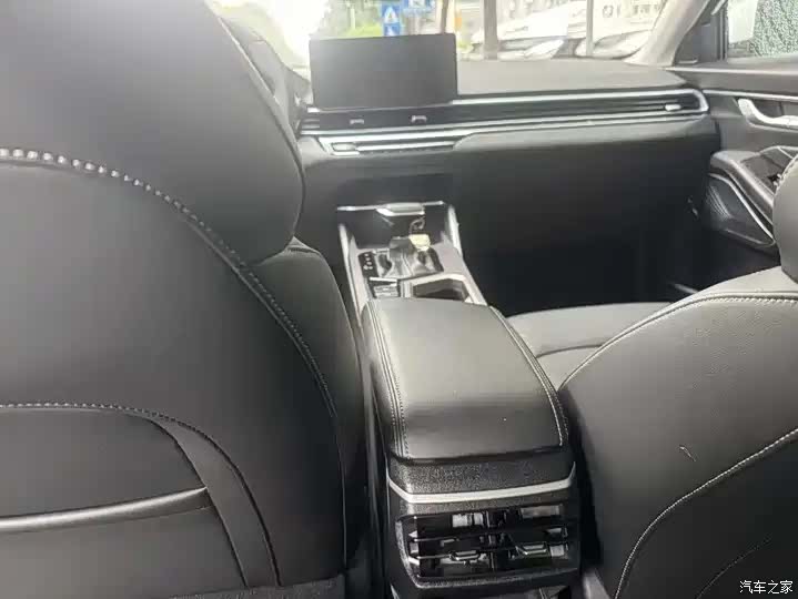 Geely Emgrand, 2021 12