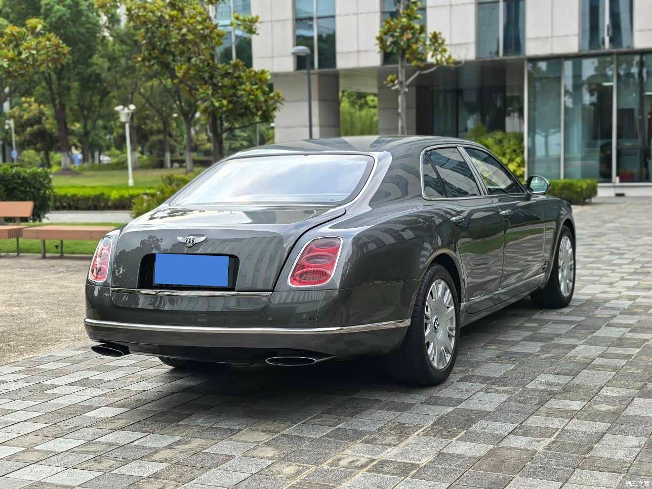 Bentley Mulsanne, 2015 50