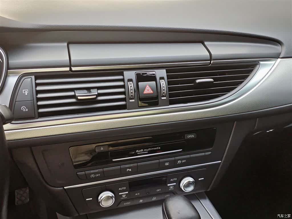 Audi A6L, 2018 9