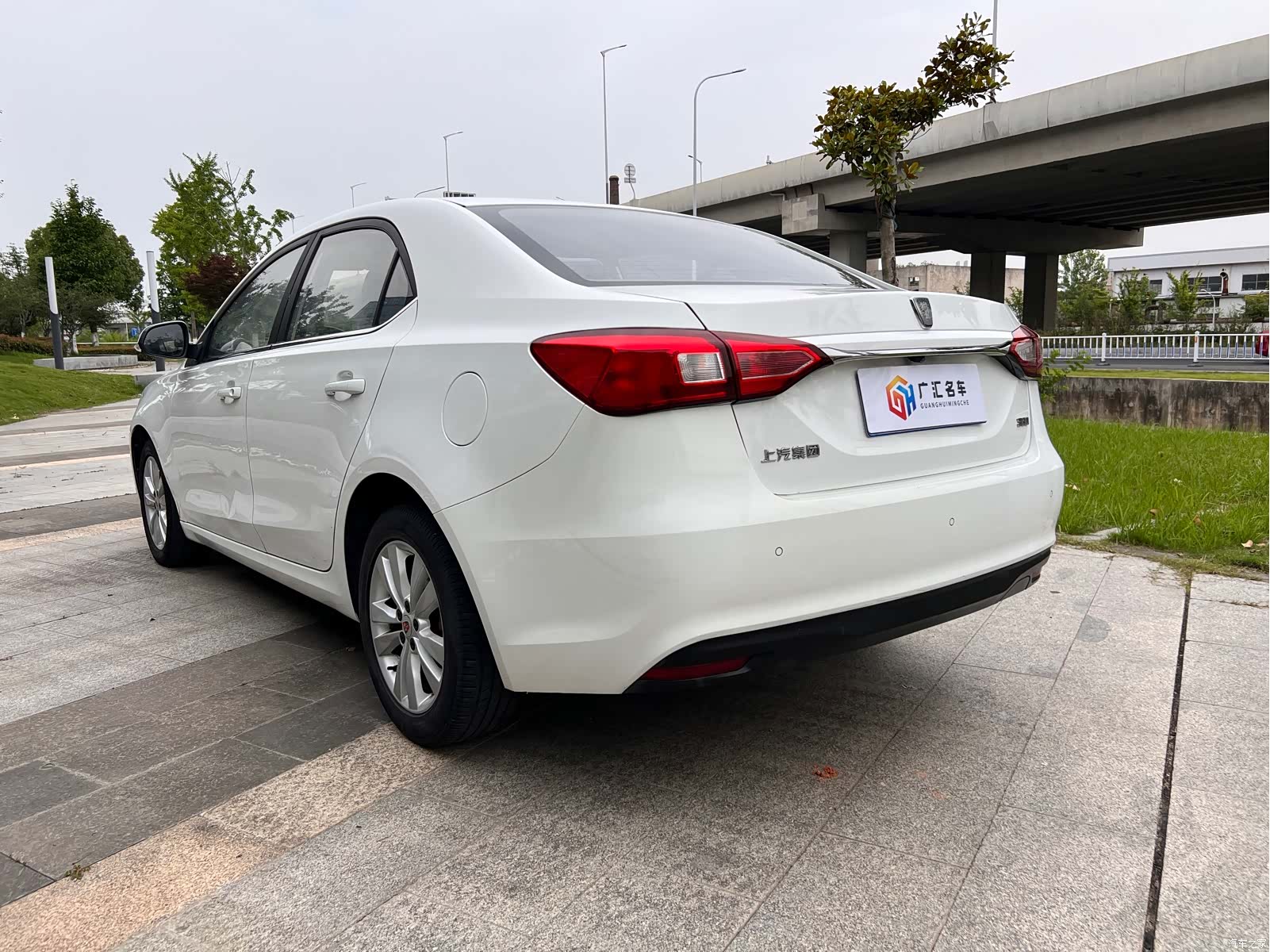 Roewe 360, 2016 8