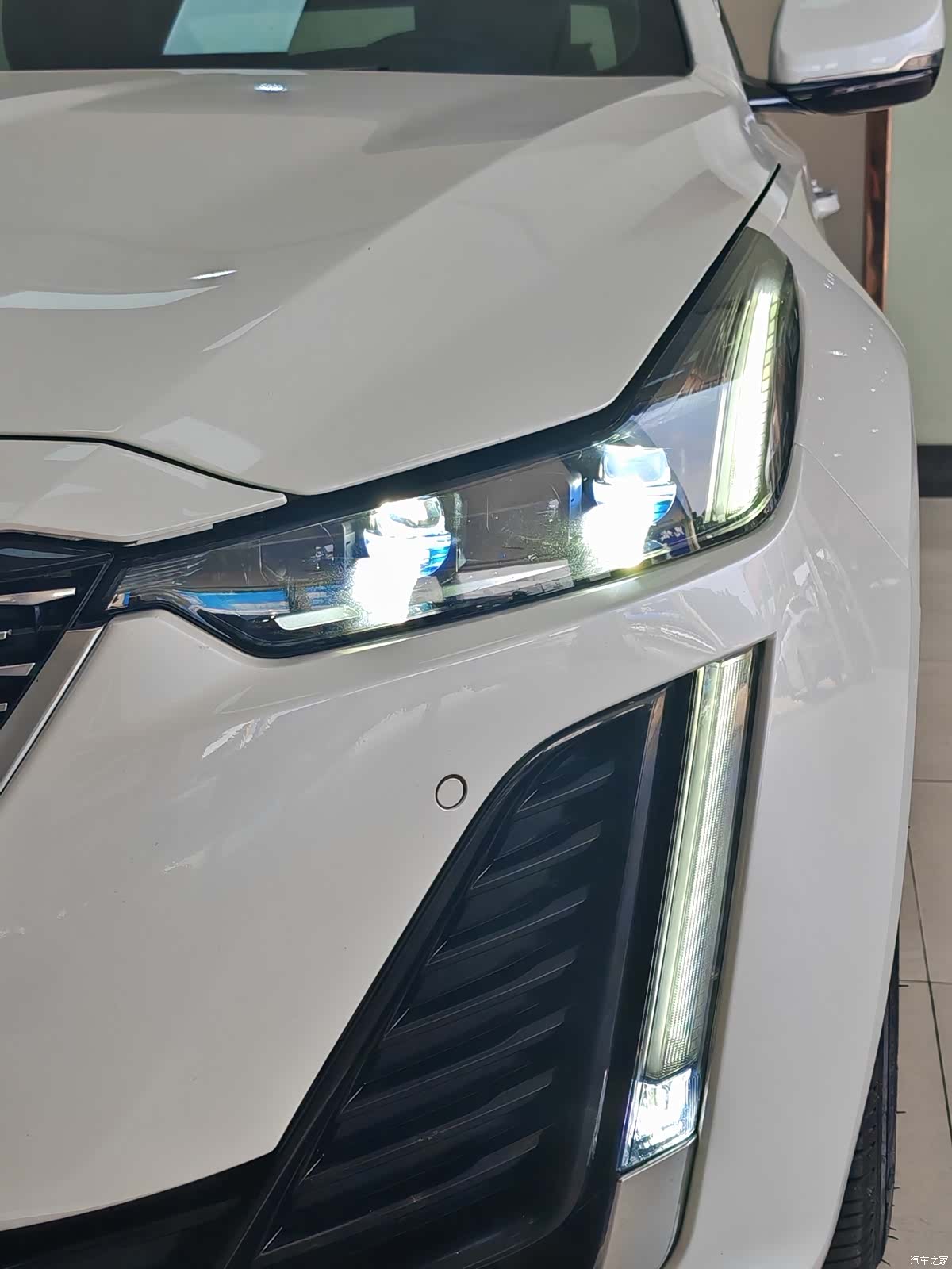 Cadillac CT5, 2024 4