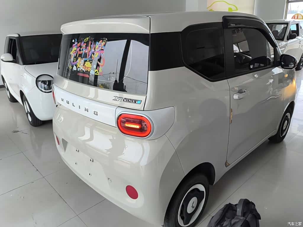Wuling MINIEV, 2024 7