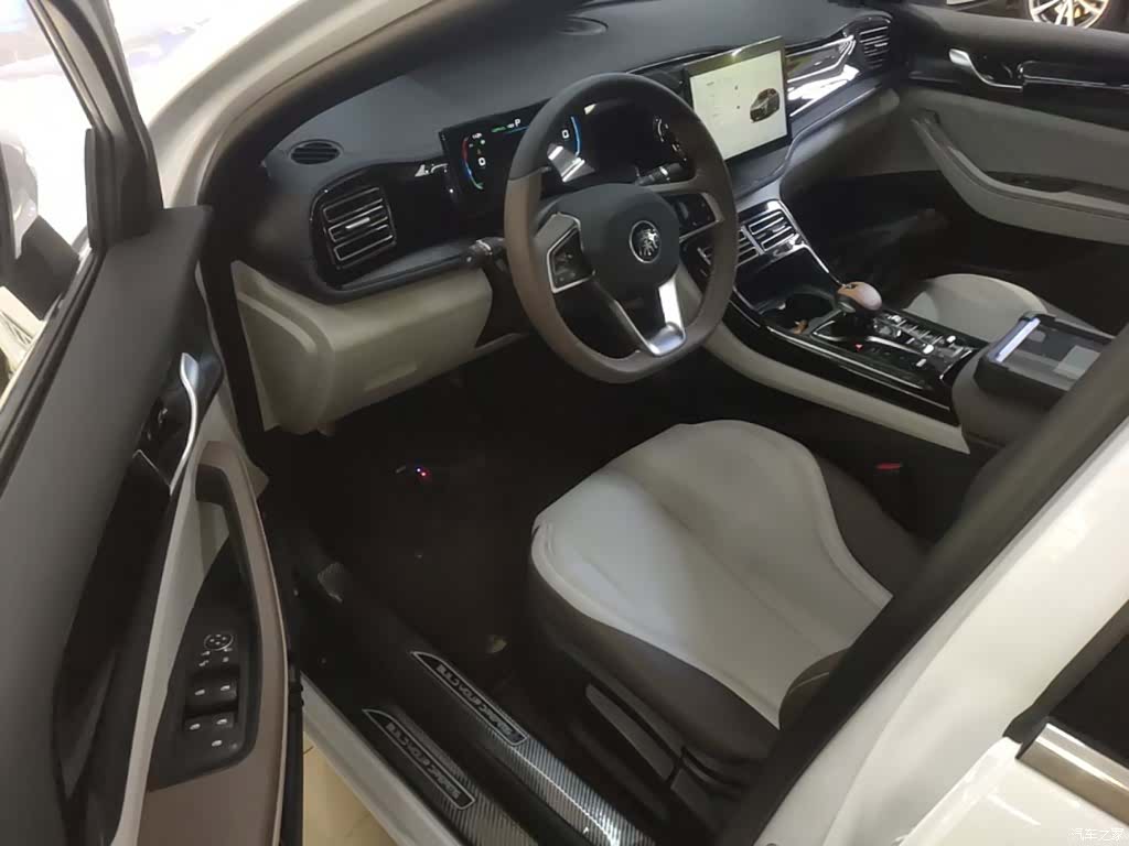 BYD Qin, 2024 16