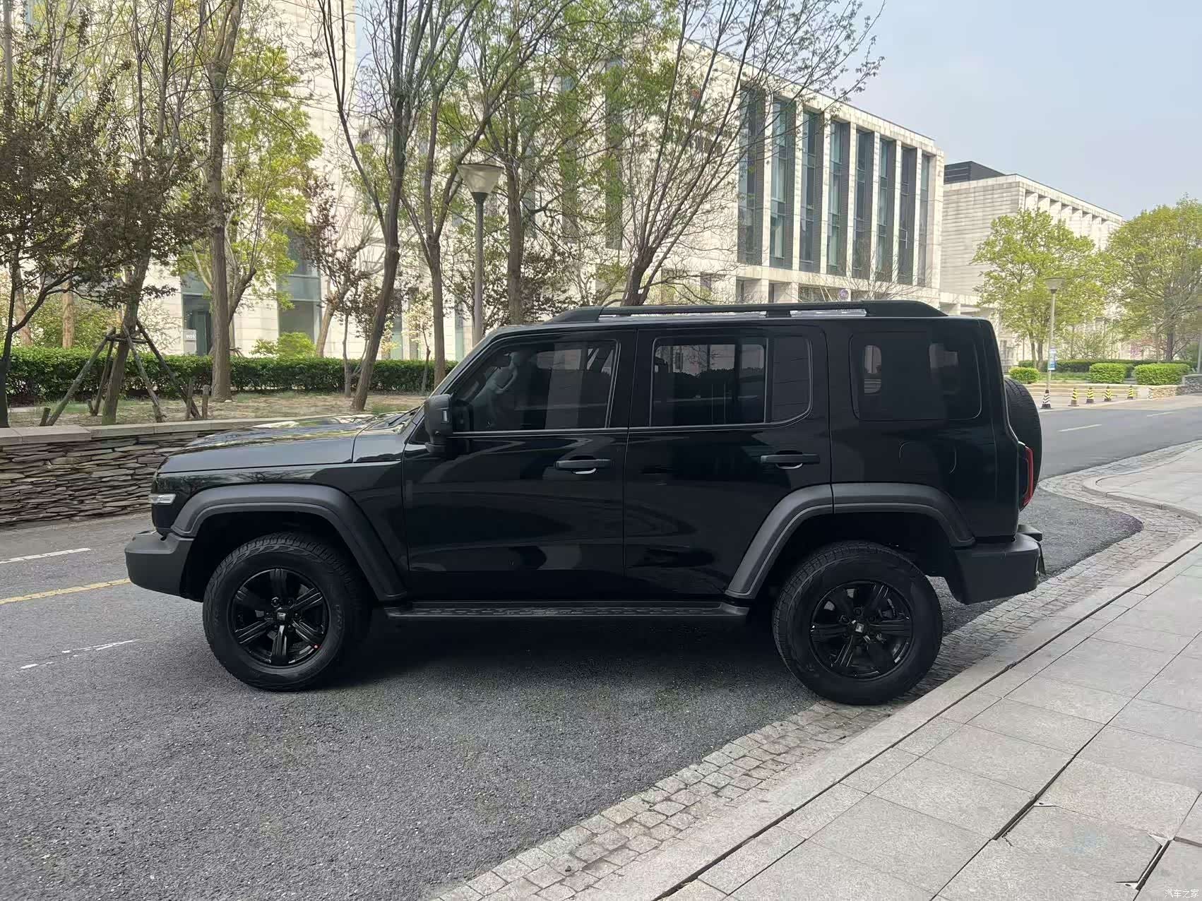 Tank 300, 2022 8