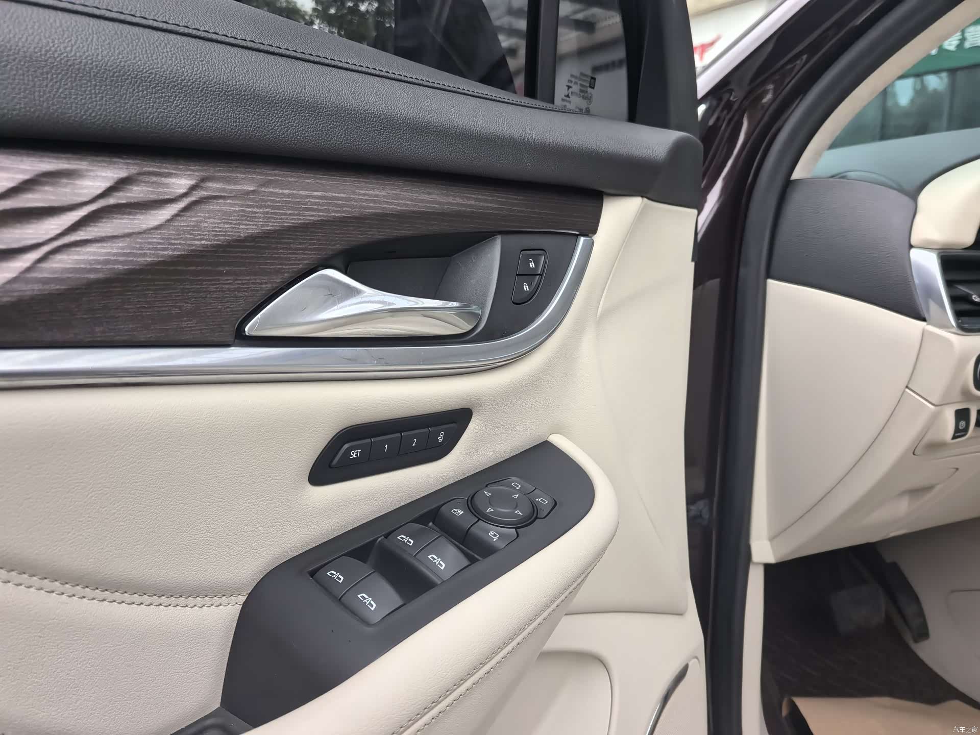 Buick Enclave, 2020 12