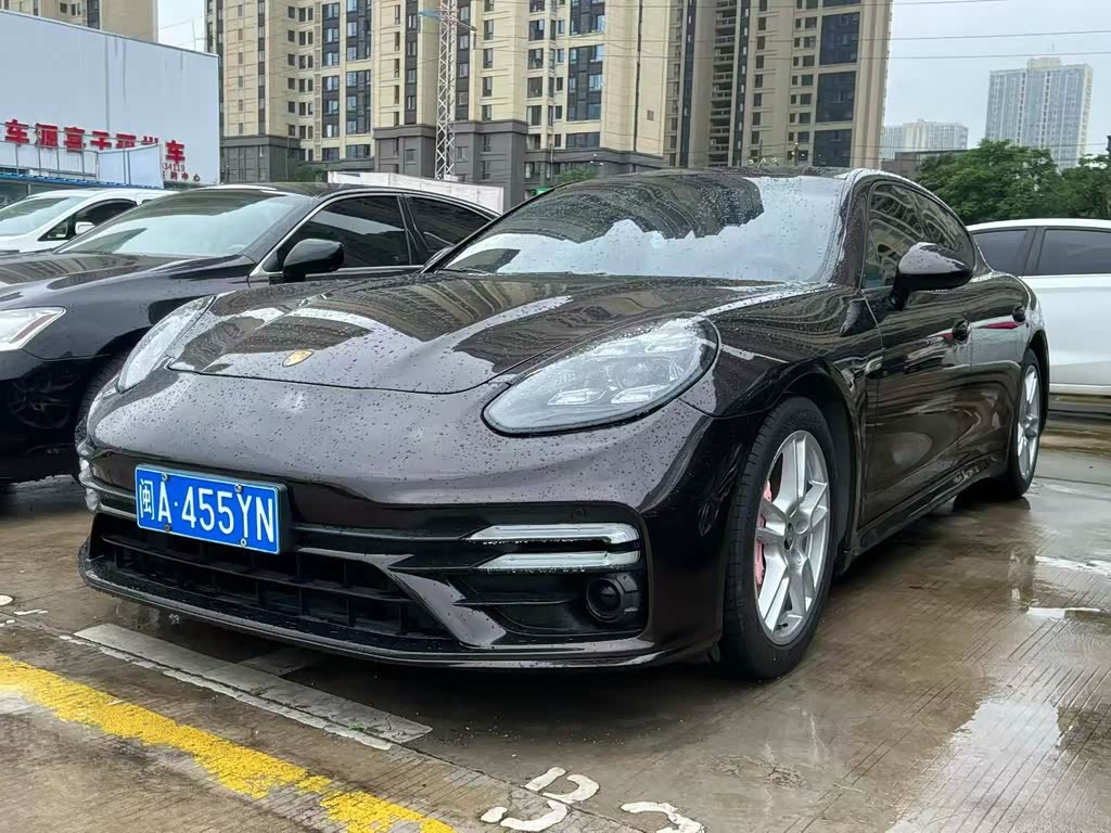 Porsche Panamera