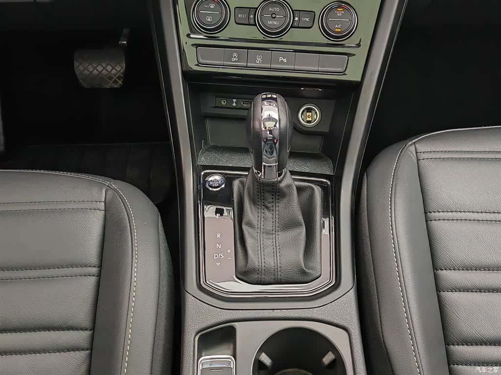 Volkswagen L, 2018 13