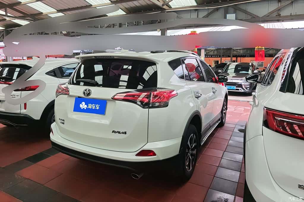 Toyota RAV4, 2017 3