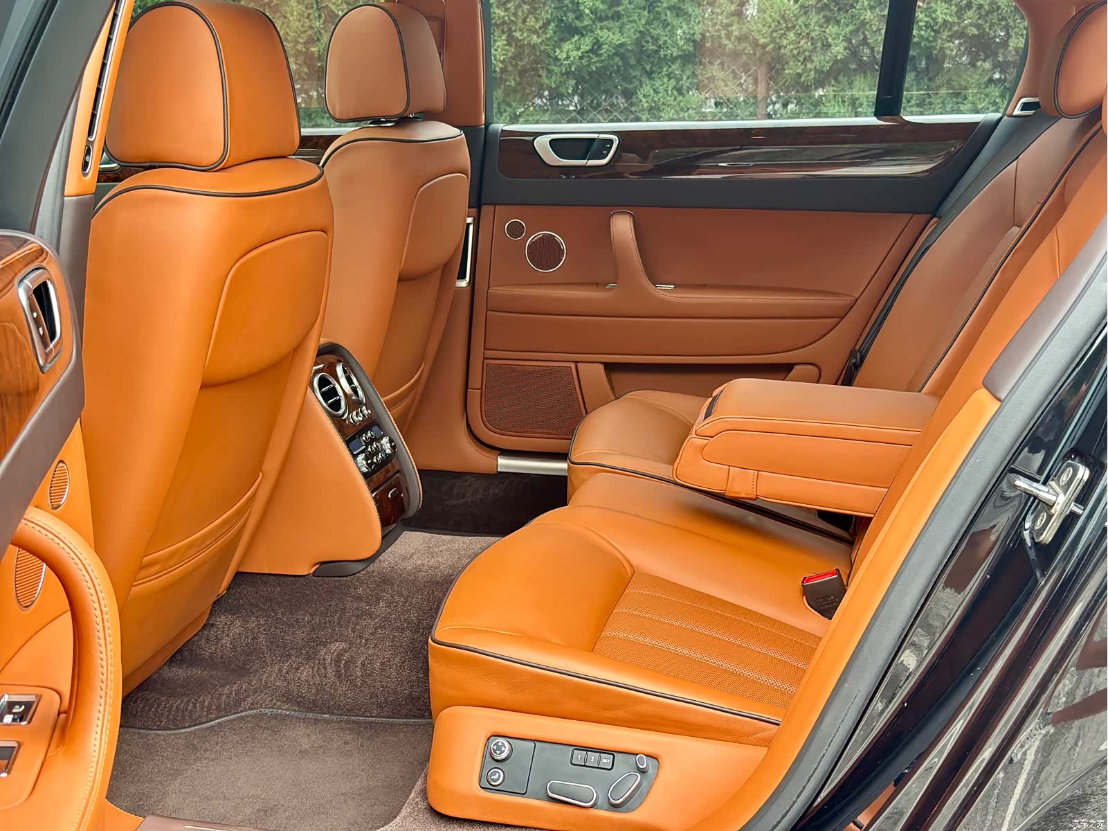 Bentley Flying Spur, 2012 30