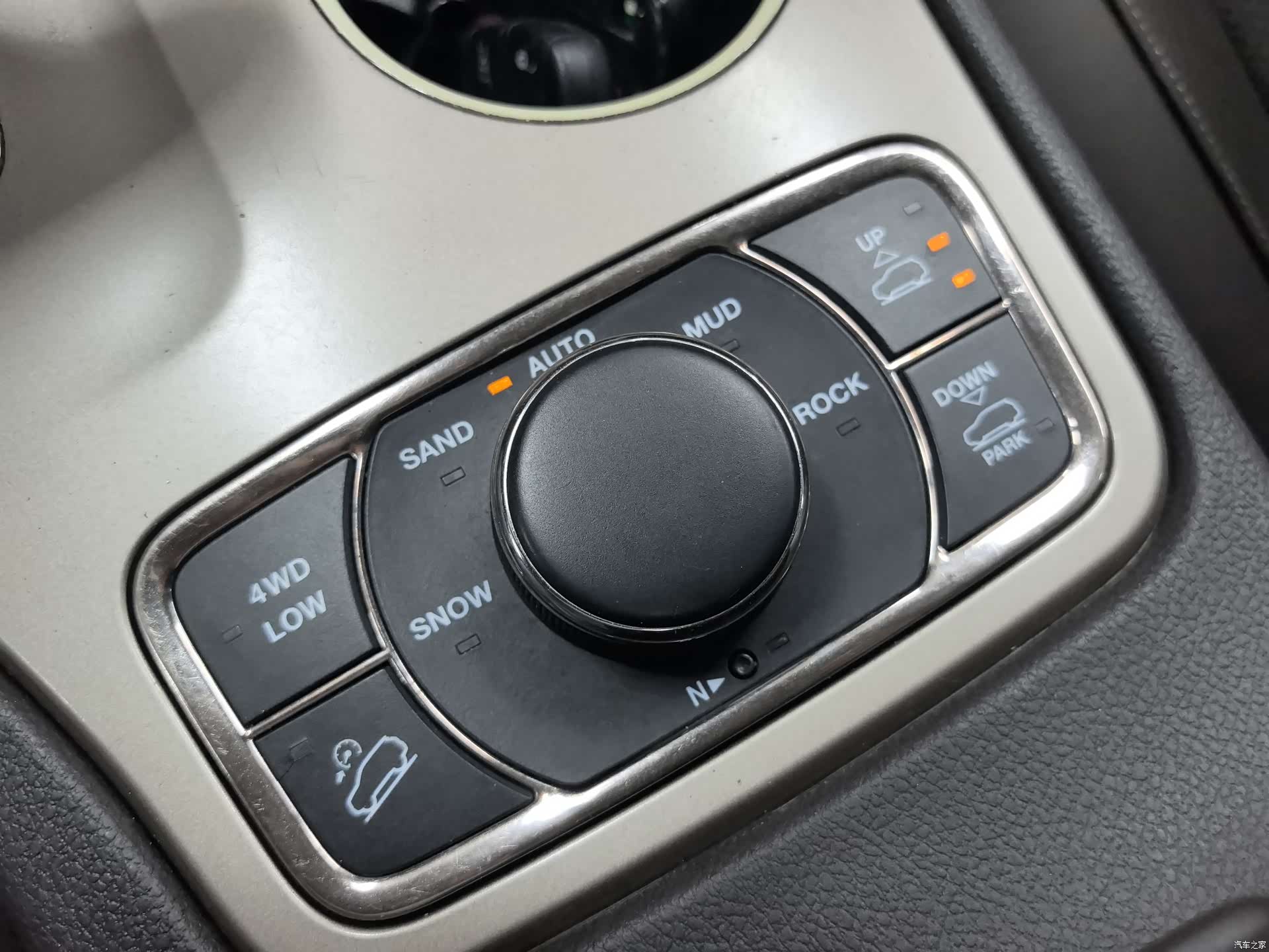 Jeep Grand Cherokee, 2015 12