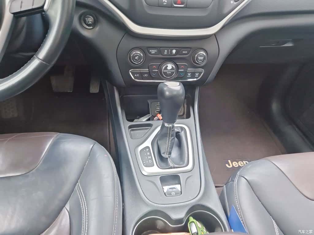 Jeep Cherokee, 2016 14