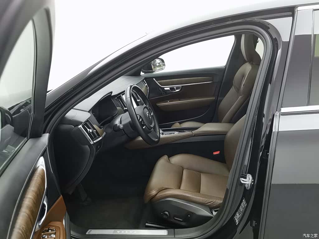 Volvo S90, 2023 10
