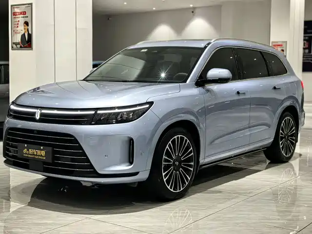 AITO M7 2023 — купить из Китая под заказ