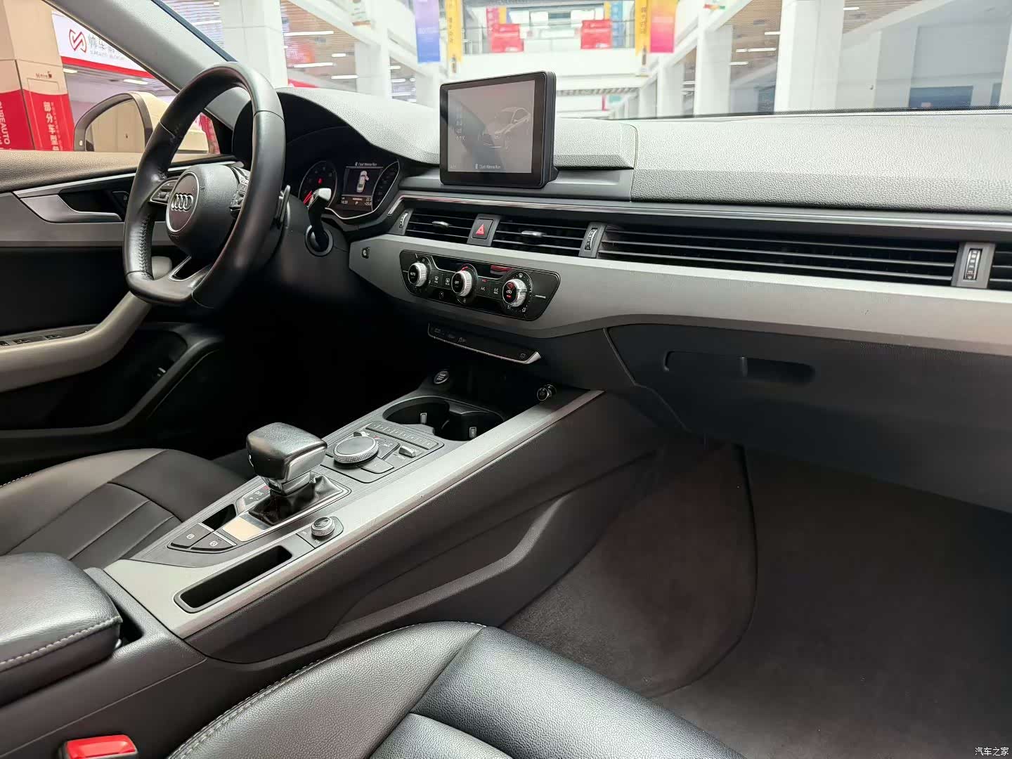 Audi A4L, 2016 9