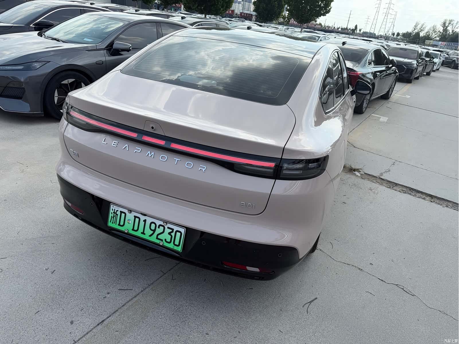 Leapmotor B01, 2025 12