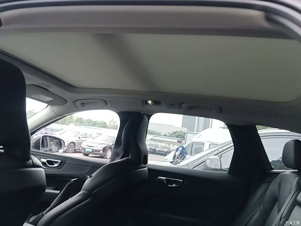 Volvo XC60, 2019 18