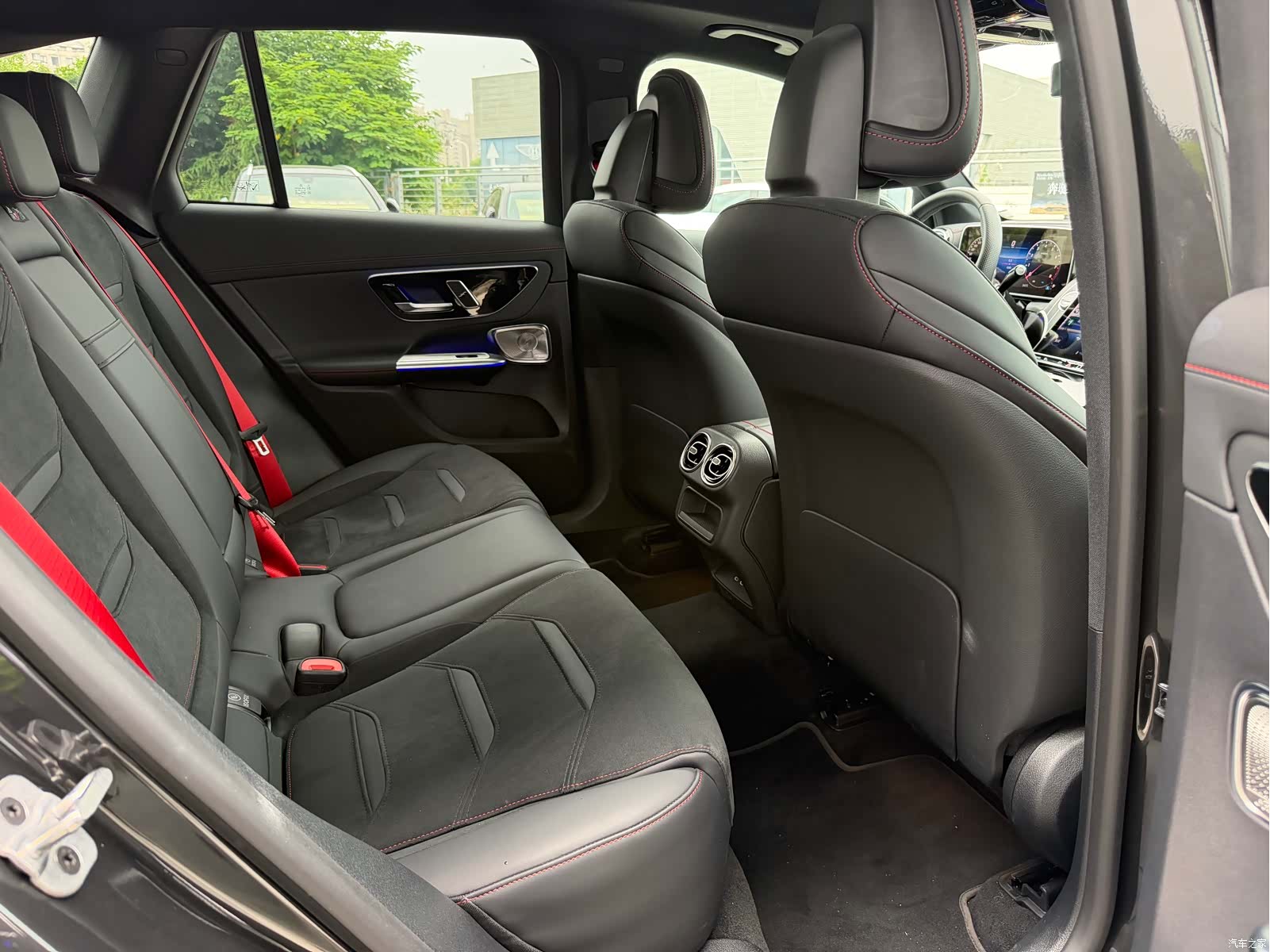 Mercedes-Benz GLC, 2025 17