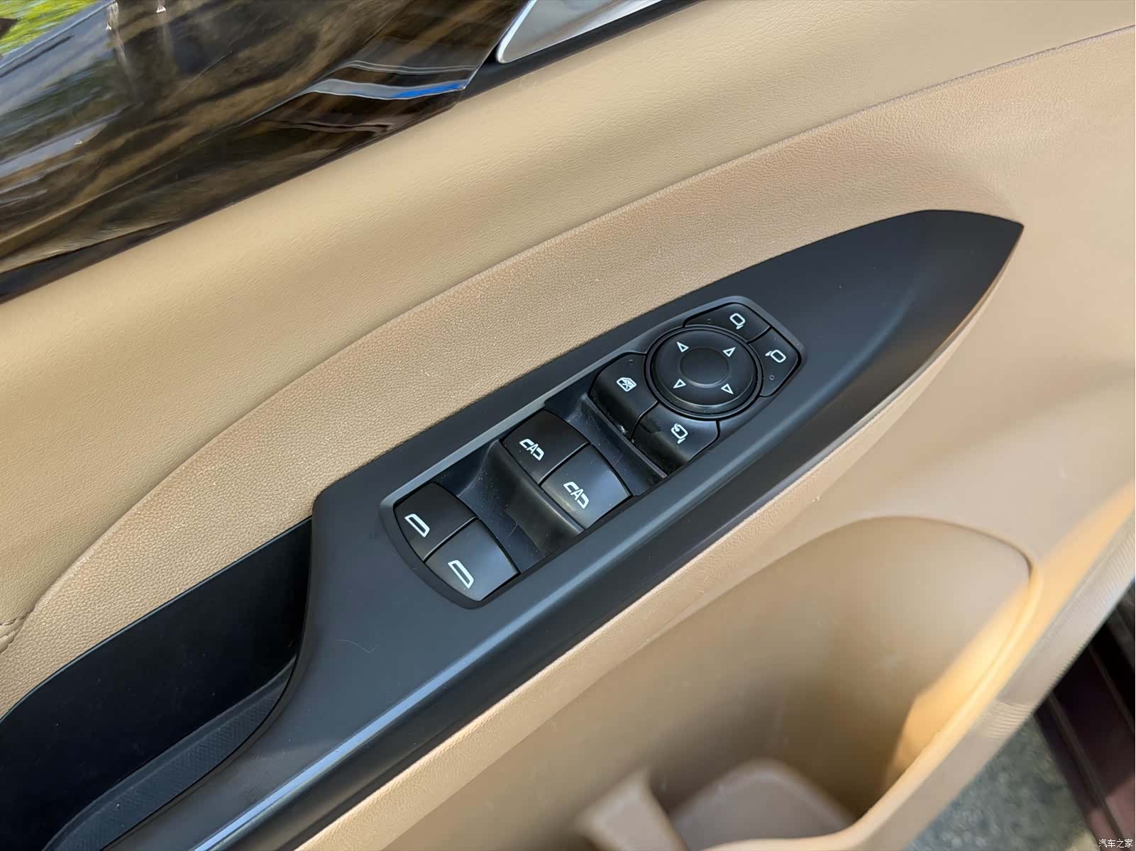 Buick GL8, 2017 9