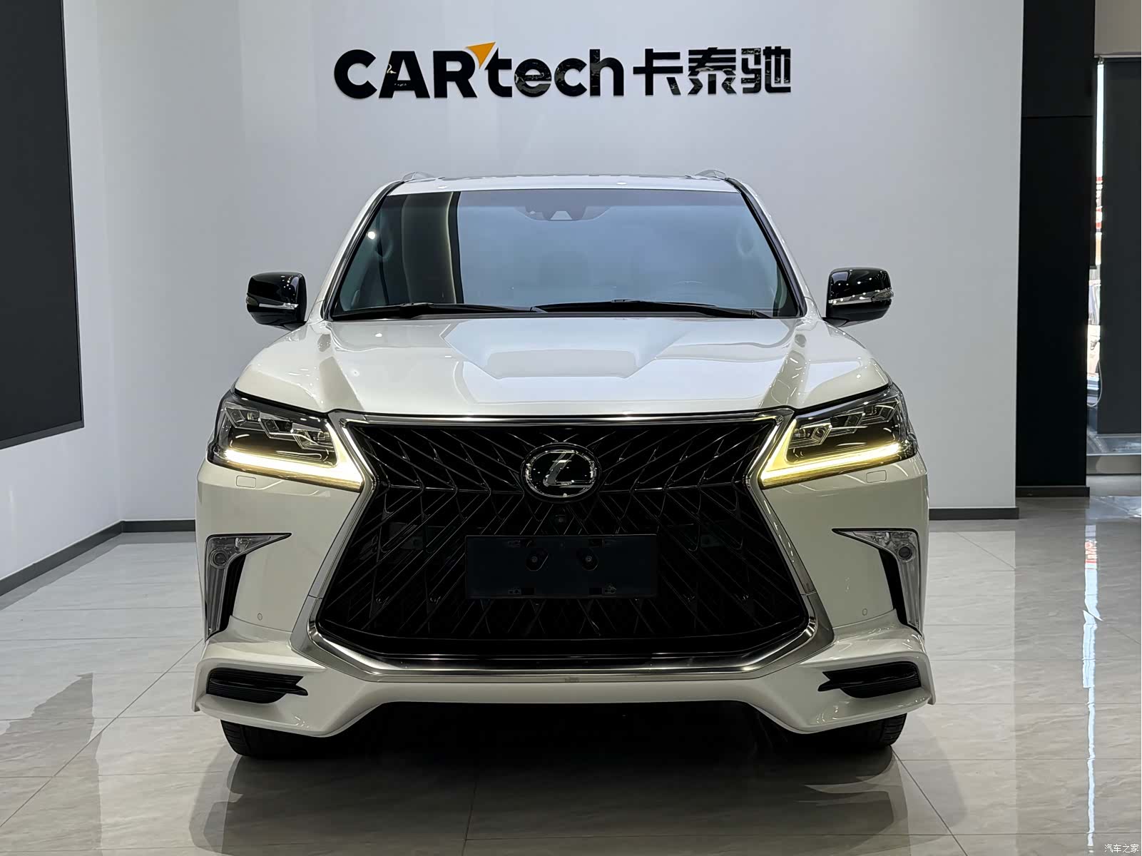Lexus LX, 2019 2