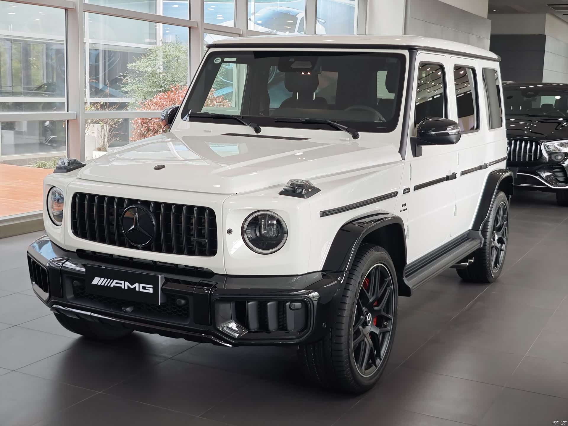 Mercedes-Benz G-Class, 1900 1