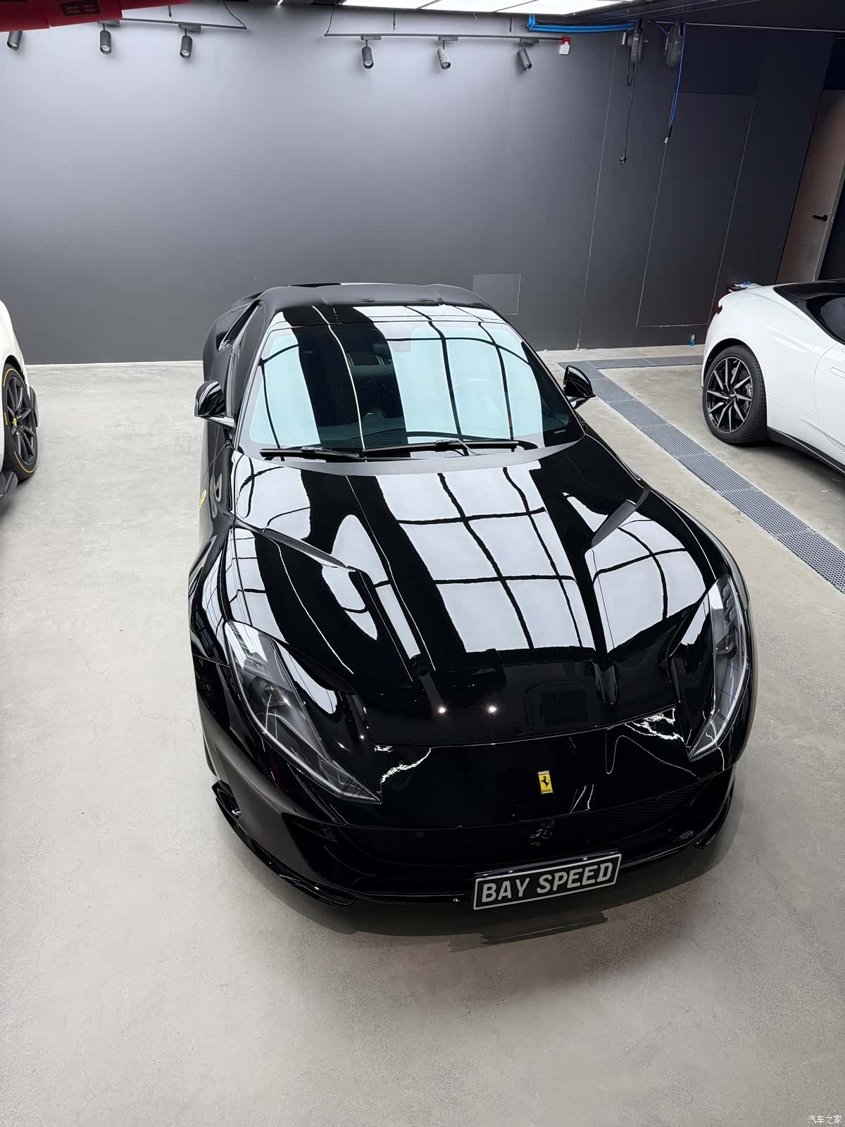 Ferrari 812, 2017 7