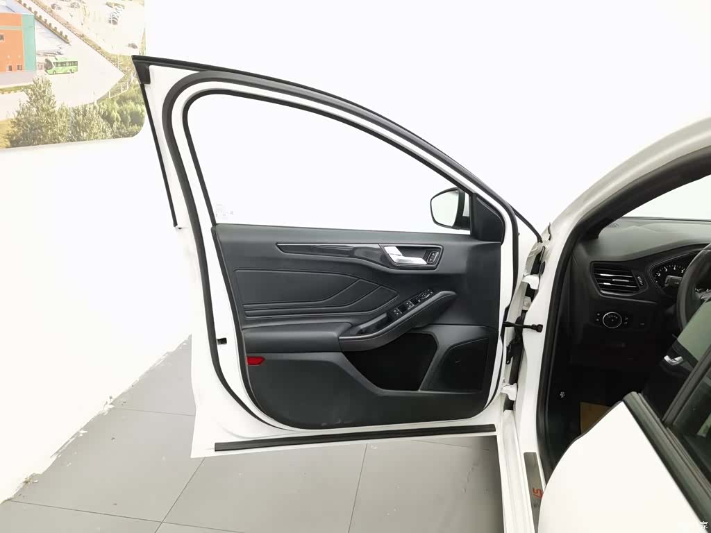 Ford Focus, 2019 8