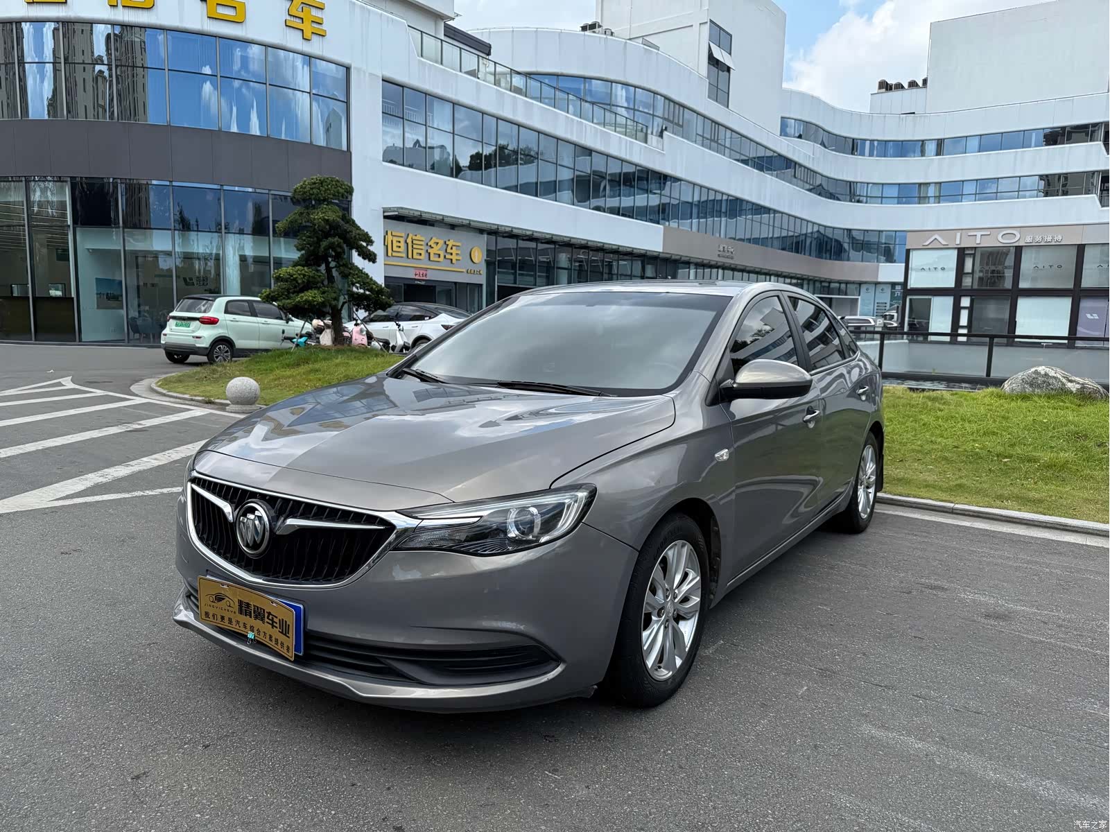 Buick V, 2018 1