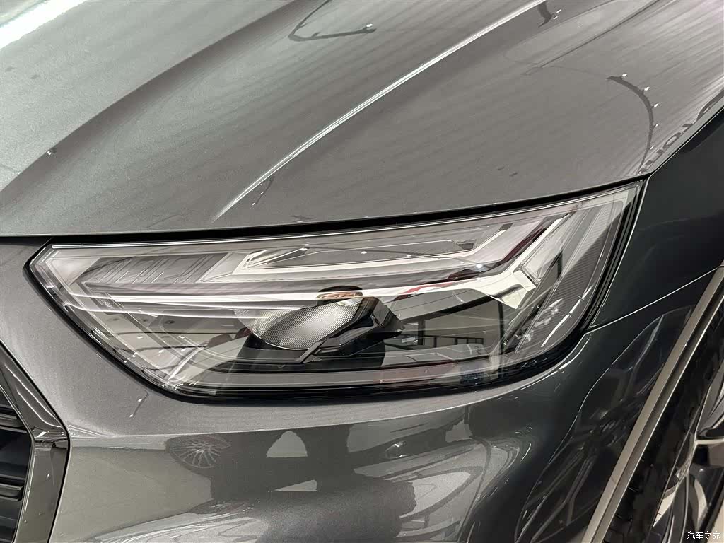 Audi Q5L, 2024 4