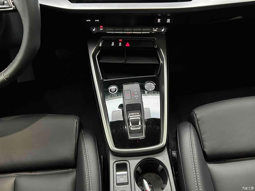 Audi A3, 2023 все фото