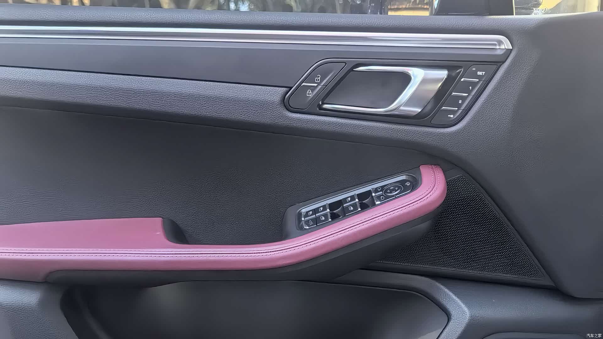 Porsche Macan, 2024 8