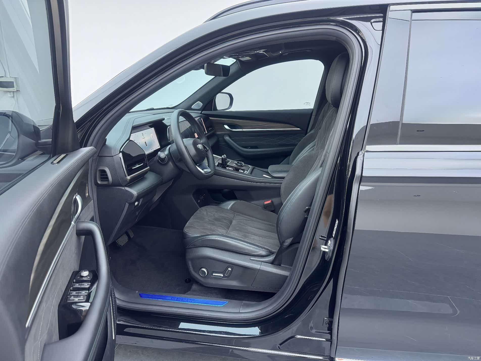 Geely Xingyue L, 2025 все фото