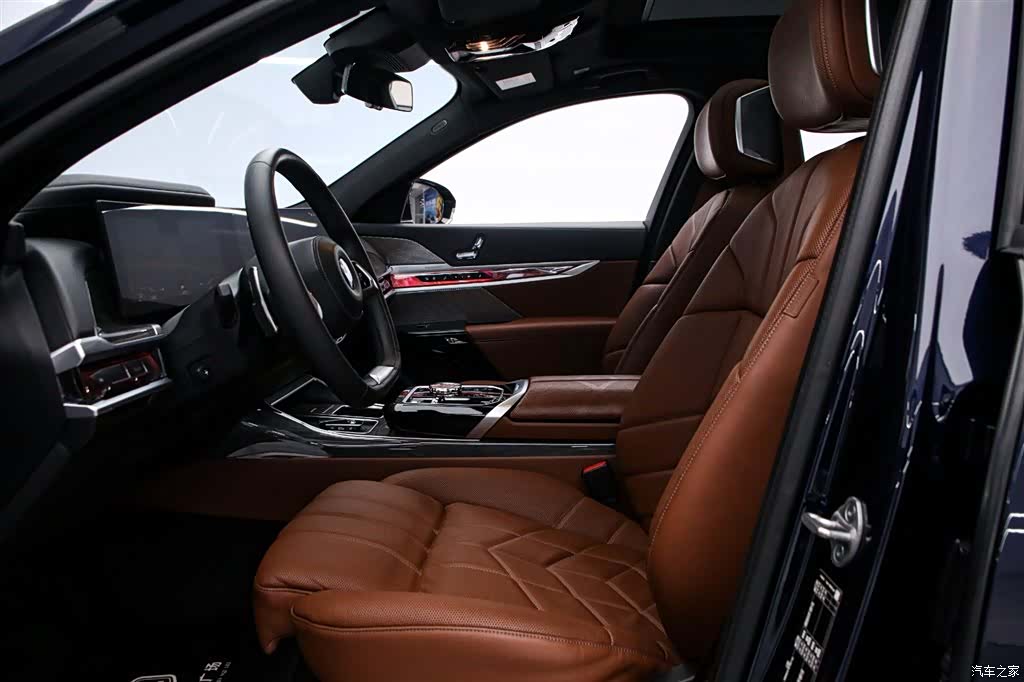 BMW 7 Series, 2023 12