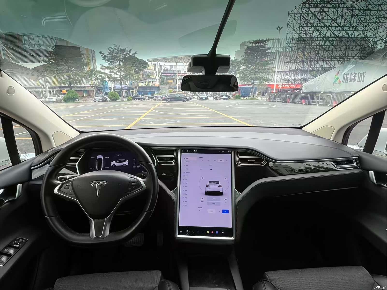 Tesla Model X, 2017 9