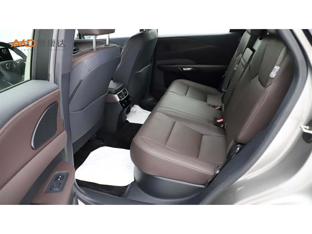 Lexus RX, 2025 7